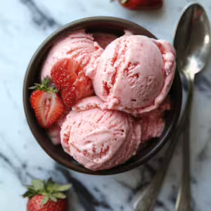 Easy Strawberry Ice Cream