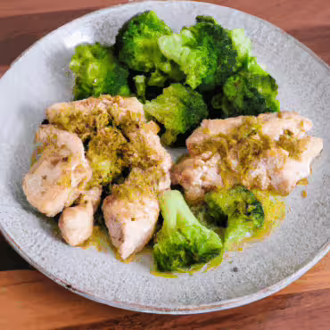 Garlic Chicken with Broccoli