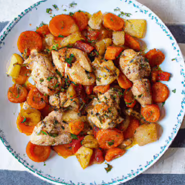 Savory Chicken with Tomato and Carrot Medley
