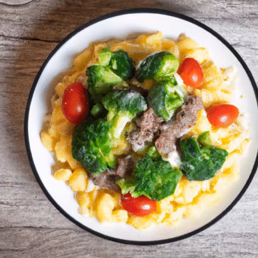 Cheesy Beef and Broccoli Pasta